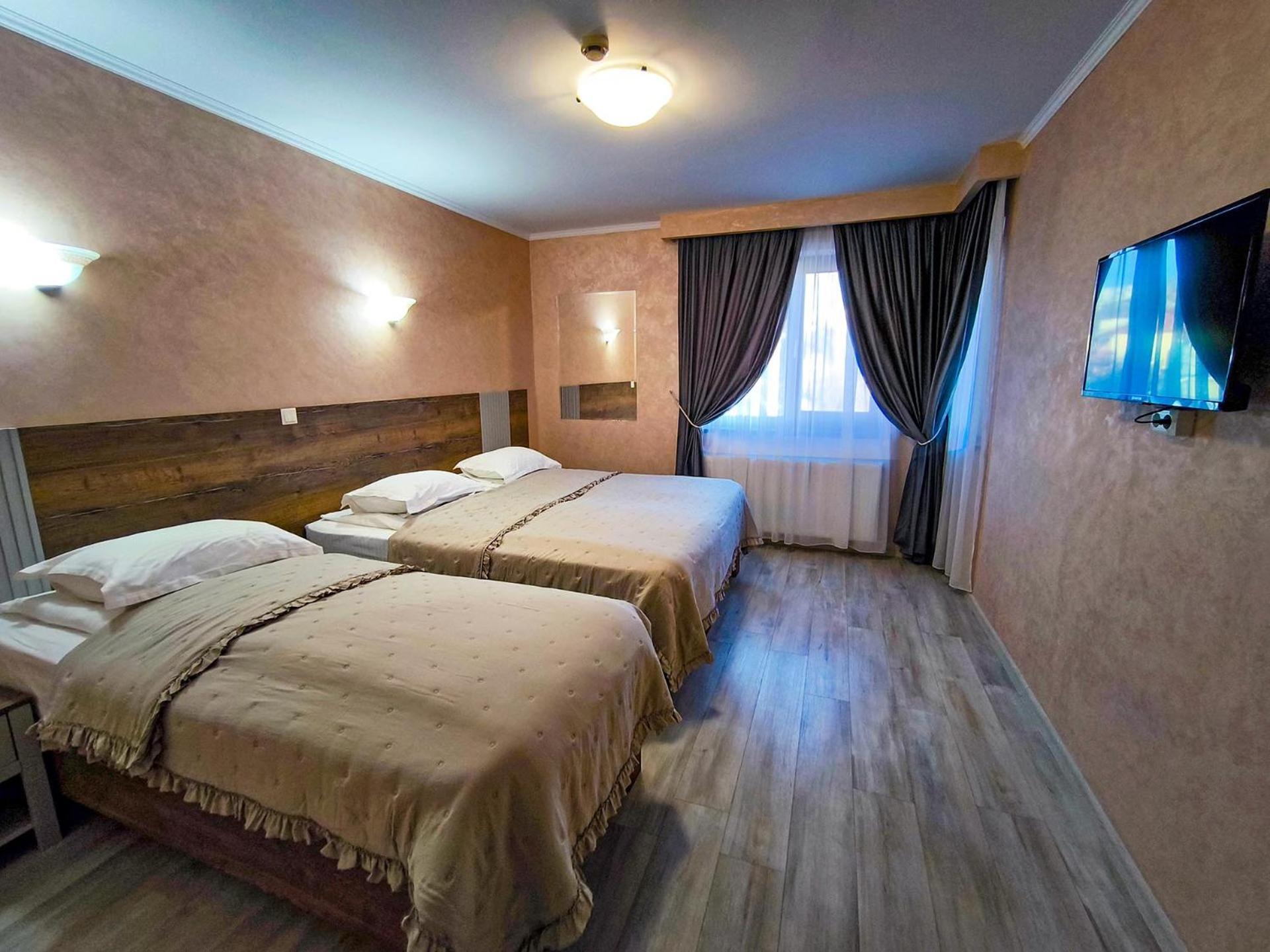 Hotel Dorobanti Iasi Exterior foto
